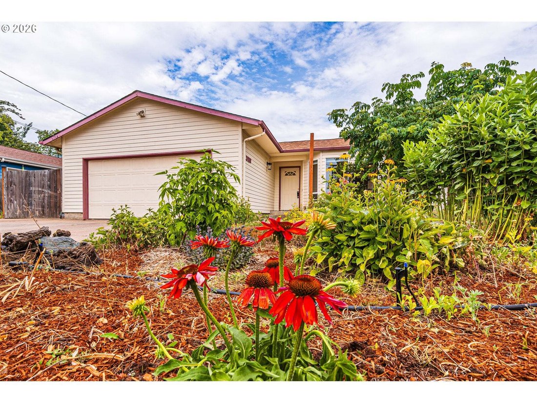 House in Eugene, Oregon, United States 4 - 18084261