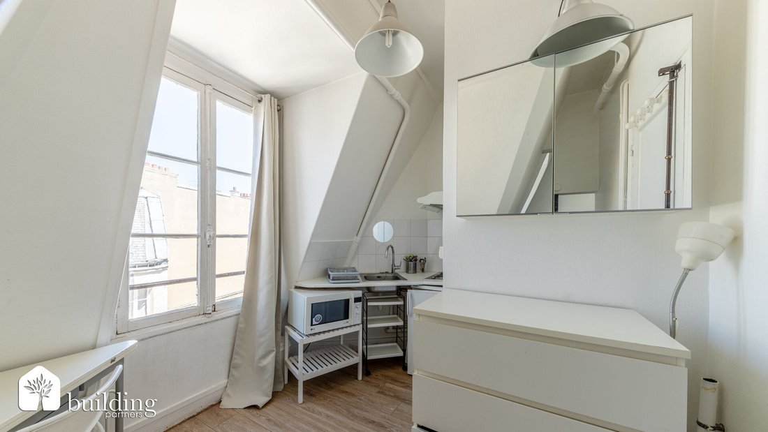 Apartment in La Fourche-Guy Môquet, Paris 17e Arrondissement, Paris 4 - 18511887