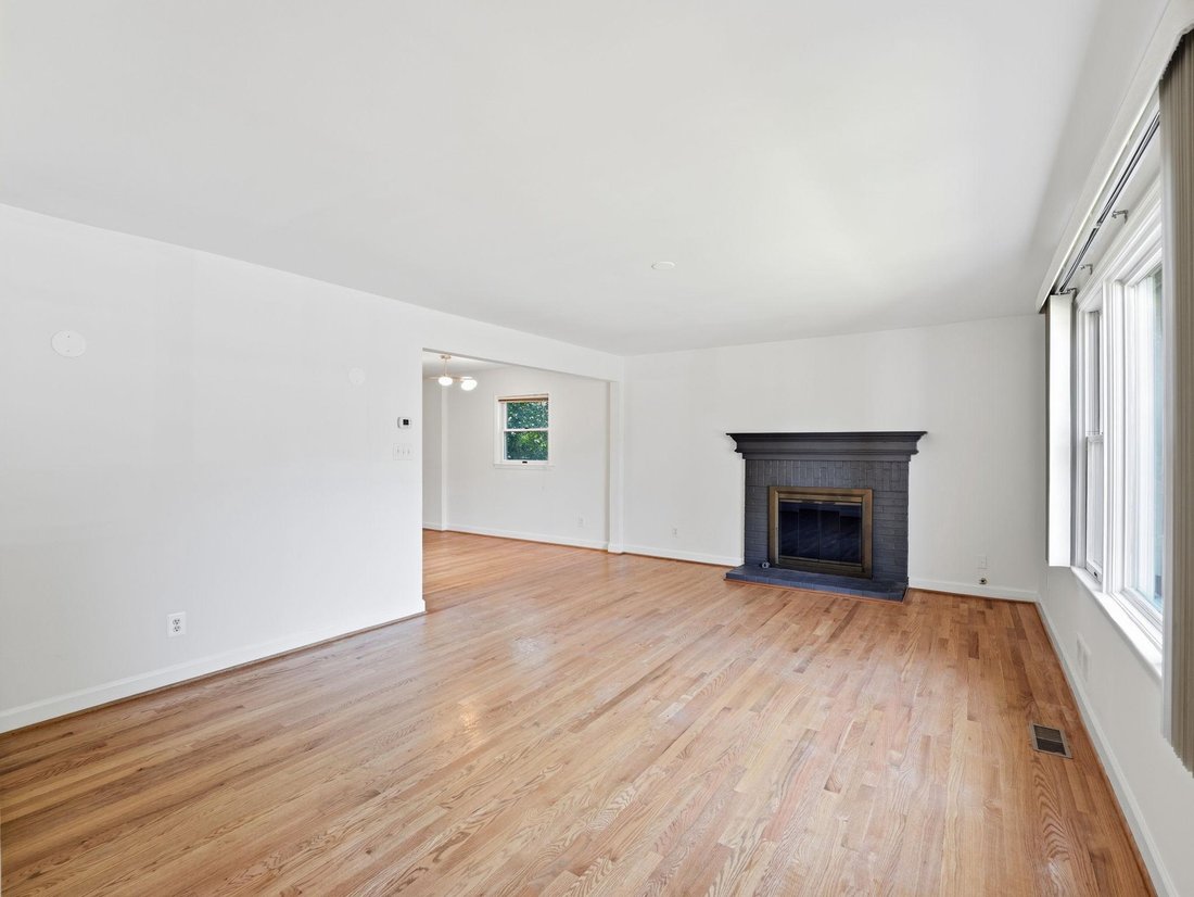 House in Arlington, Virginia, United States 3 - 17993680