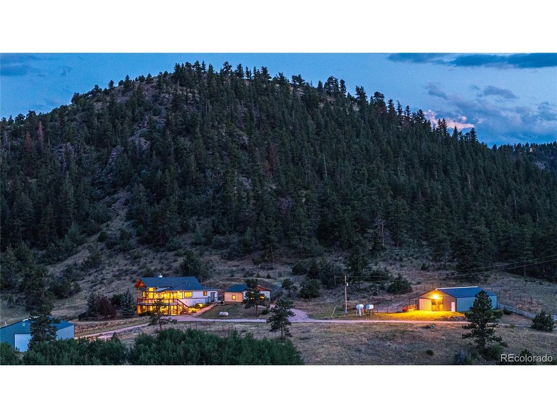 Livermore, Colorado, United States 5 - 18173610