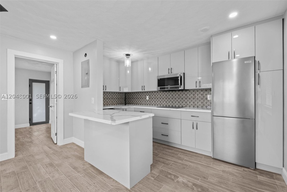Fort Lauderdale, Florida, United States 5 - 18509335