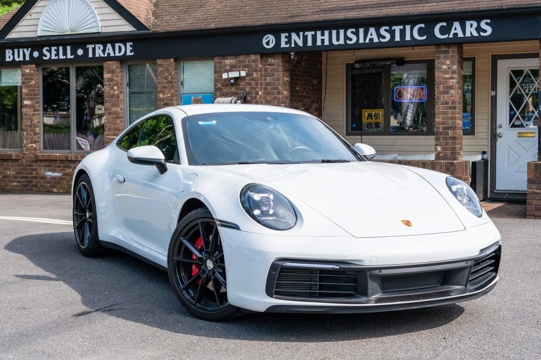 Coupe in Highland Park, NJ, United States 1 - 16616150