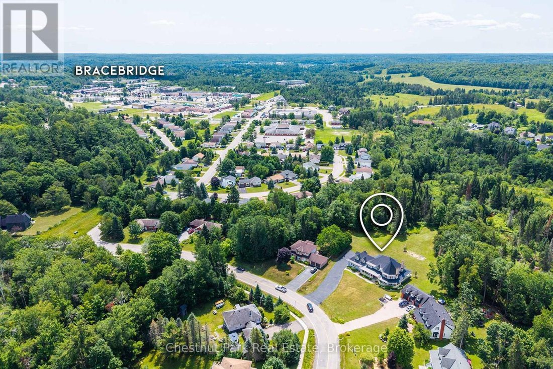 House in Bracebridge, Ontario, Canada 5 - 18515990