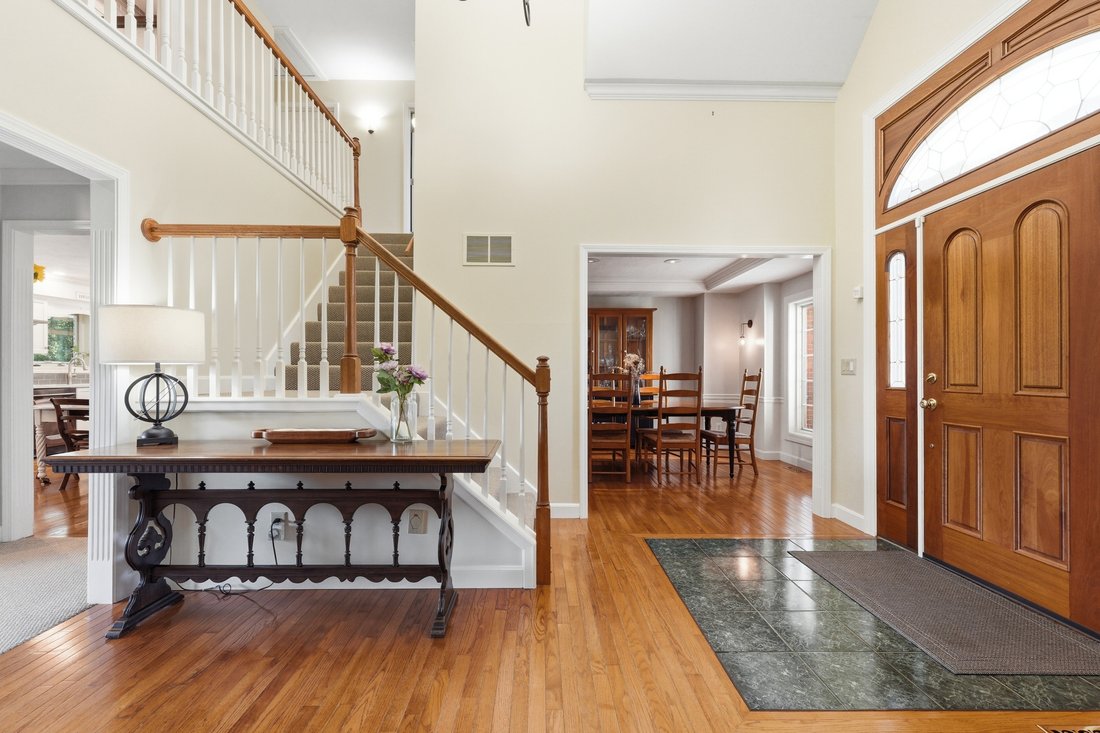 House in Jeffersonville, Indiana, United States 5 - 18509473