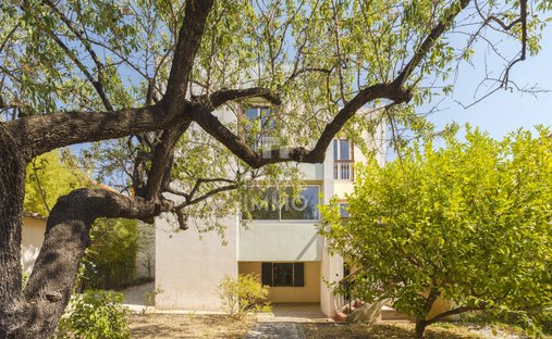 House in Aguillon, Toulon, France 1