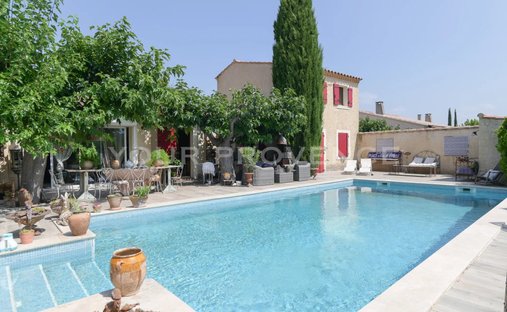 House in Robion, Provence-Alpes-Côte d'Azur, France 1