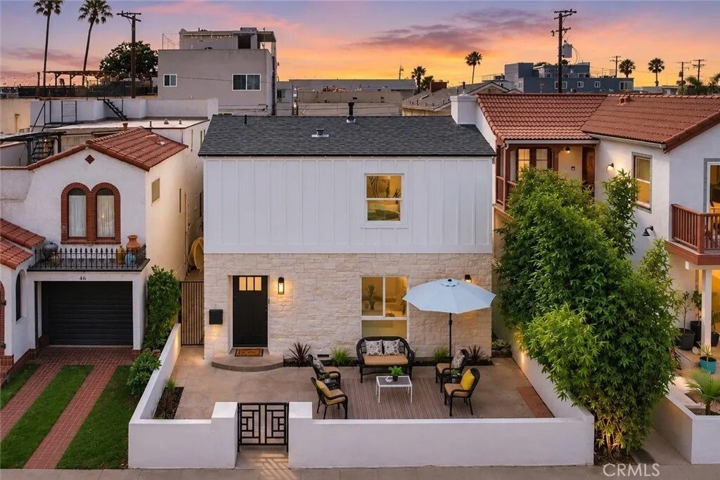 House in Signal Hill, California, United States 1 - 18521175