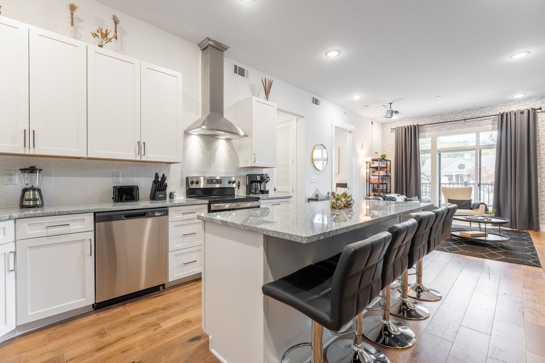 Condo in Nashville, Tennessee, United States 2 - 18520195