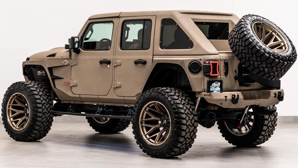 Jeep Wrangler 4X4 in Fort Lauderdale, FL, United States 2 - 18519344