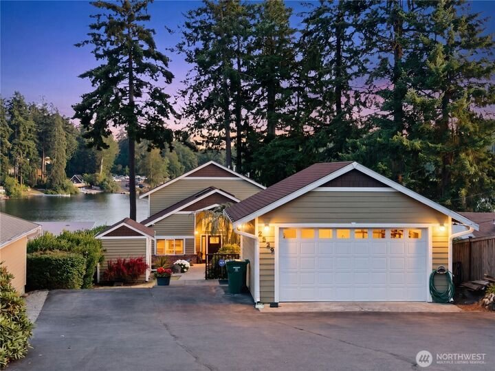 House in Federal Way, Washington, United States 1 - 18514822