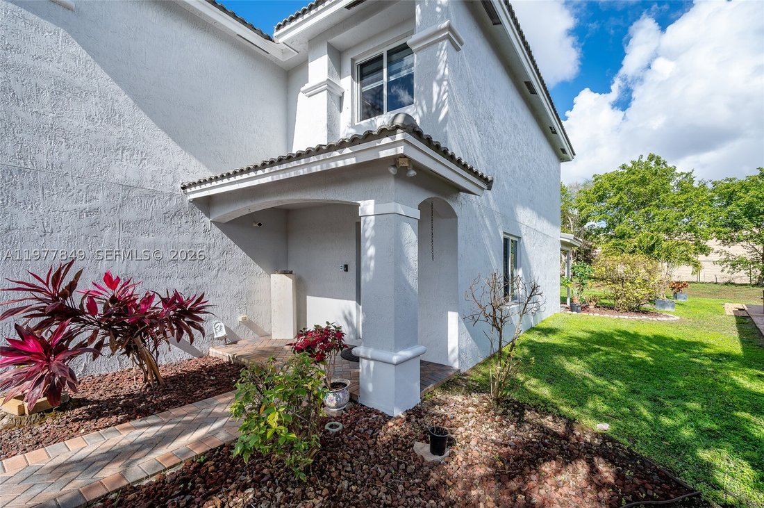 House in Miramar, Florida, United States 2 - 17360439