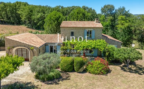 House in Goult, Provence-Alpes-Côte d'Azur, France 1