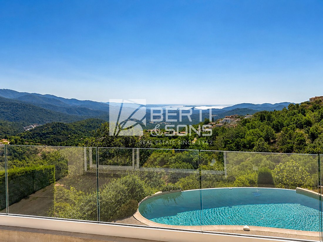 Villa en Les Adrets-de-l'Estérel, Provenza-Alpes-Costa Azul, Francia 1 - 18513897