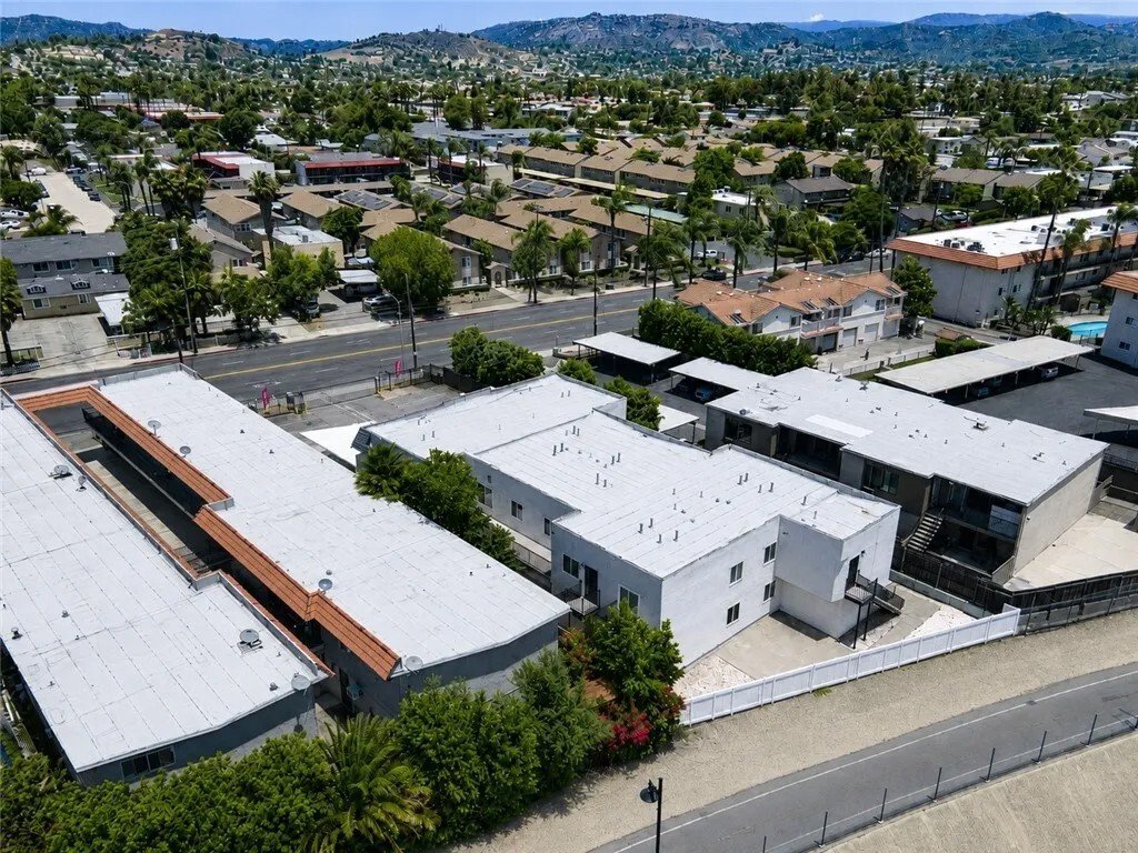 Escondido, California, United States 3 - 18509122