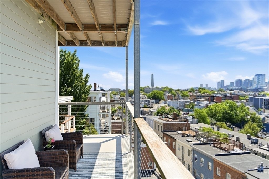 Condo in Boston, Massachusetts, United States 3 - 18098596