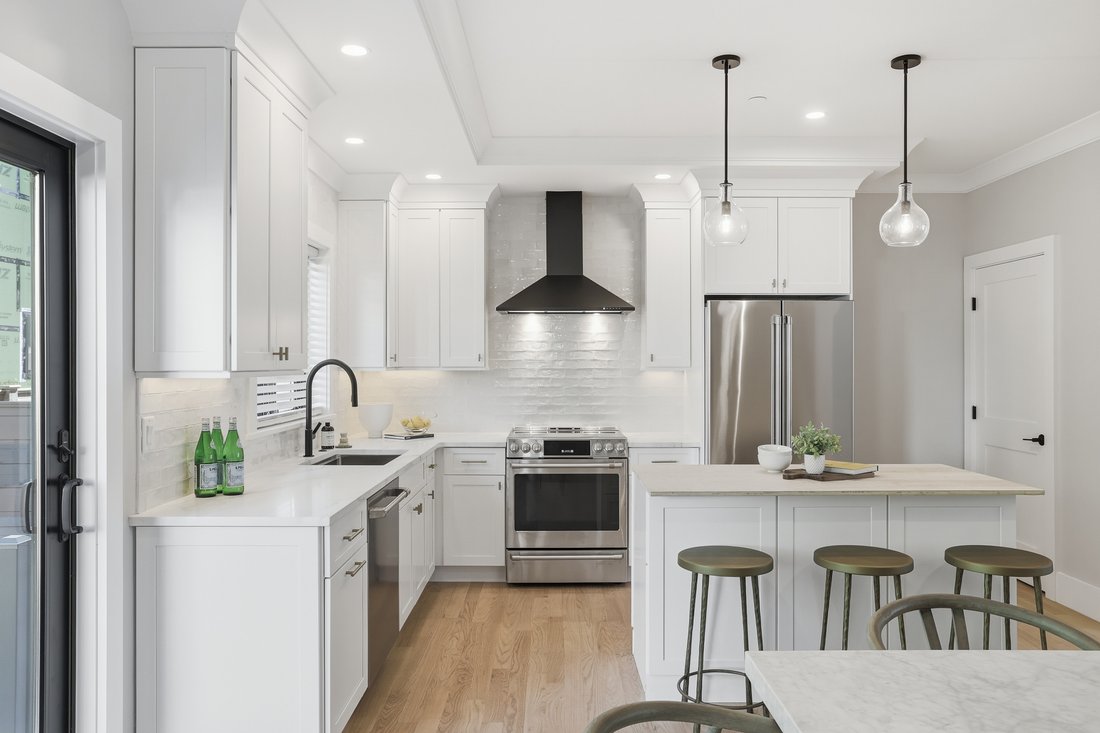 Condo in Bedford, Massachusetts, United States 4 - 18514838