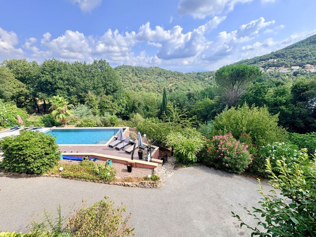 Casa a Les Adrets-de-l'Estérel, Provenza-Alpi-Costa Azzurra, Francia 1 - 18509568