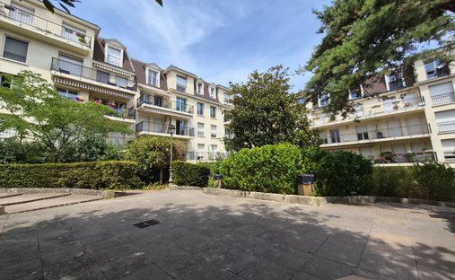 Apartment in La Faiencerie-Le Clos Saint Cyr, Bourg-la-Reine, France 1