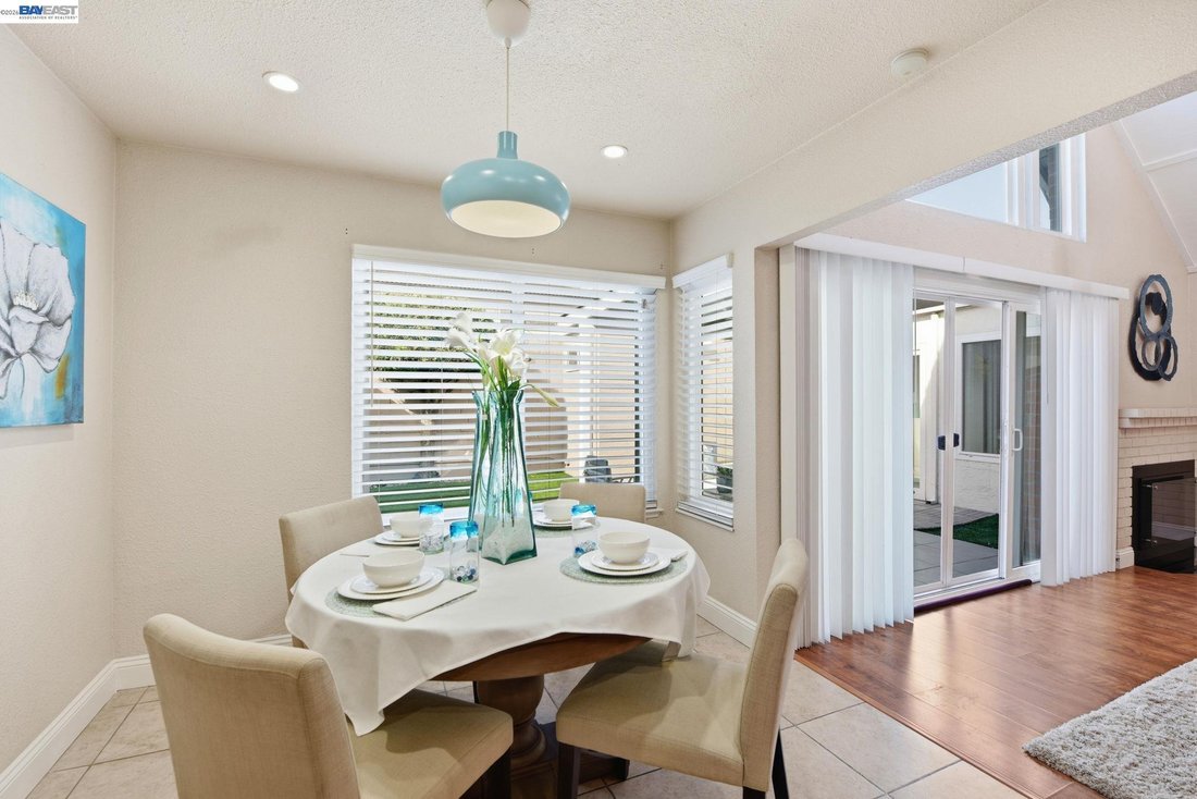 Townhouse in Newark, California, United States 5 - 18515232