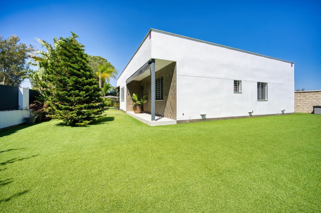 Villa in Carmona, Andalusia, Spain 3 - 17812479