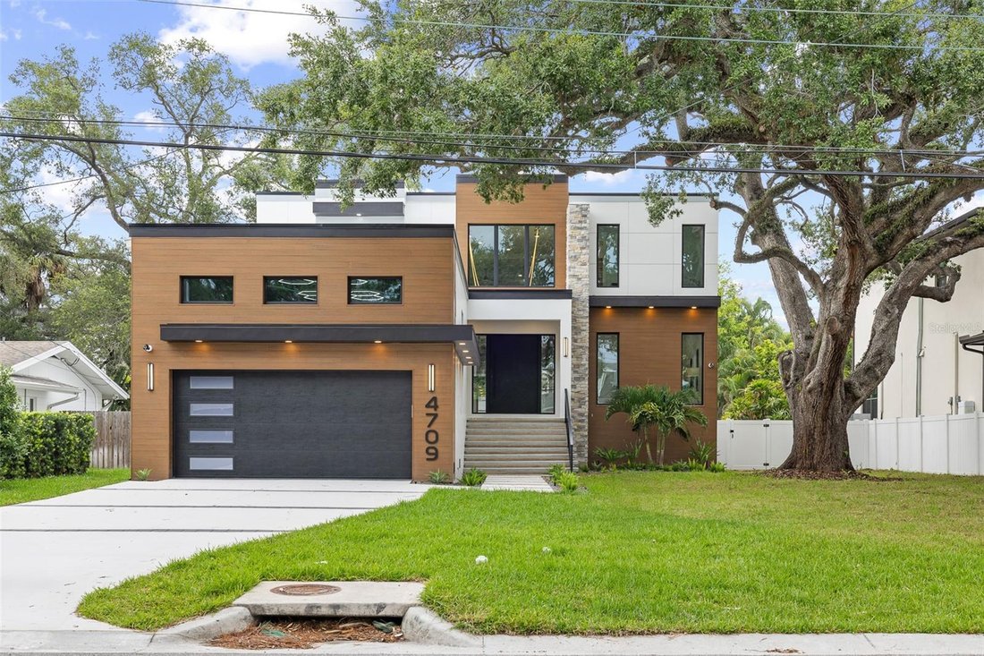 House in Tampa, Florida, United States 1 - 17182640