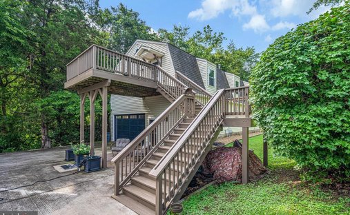 House in Louisa, Virginia, United States 1