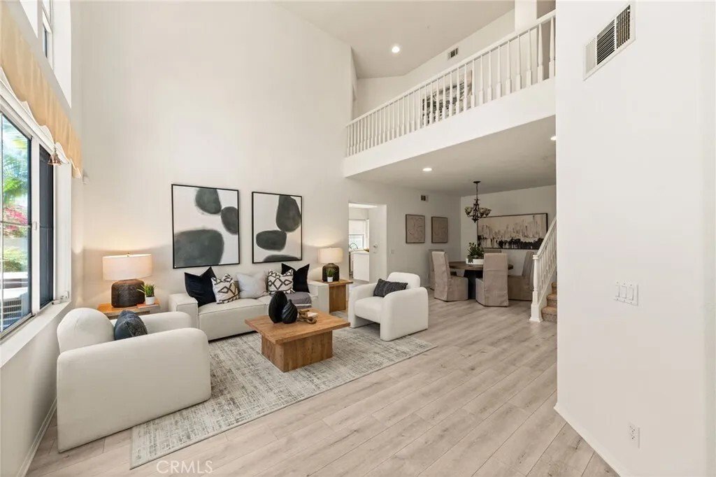 Condo in Fullerton, California, United States 5 - 18515388