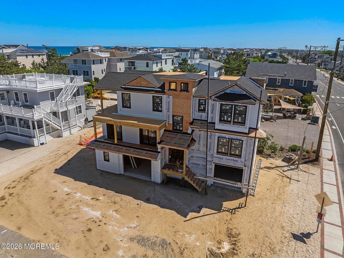 House in Ship Bottom, New Jersey, United States 3 - 18508424
