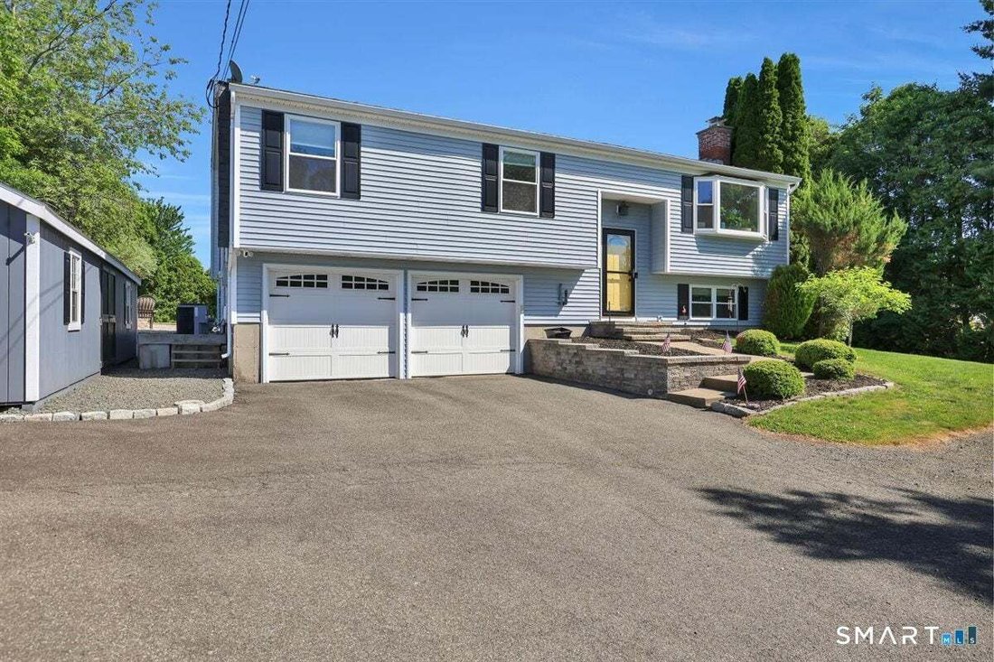 House in Wallingford, Connecticut, United States 1 - 18181685