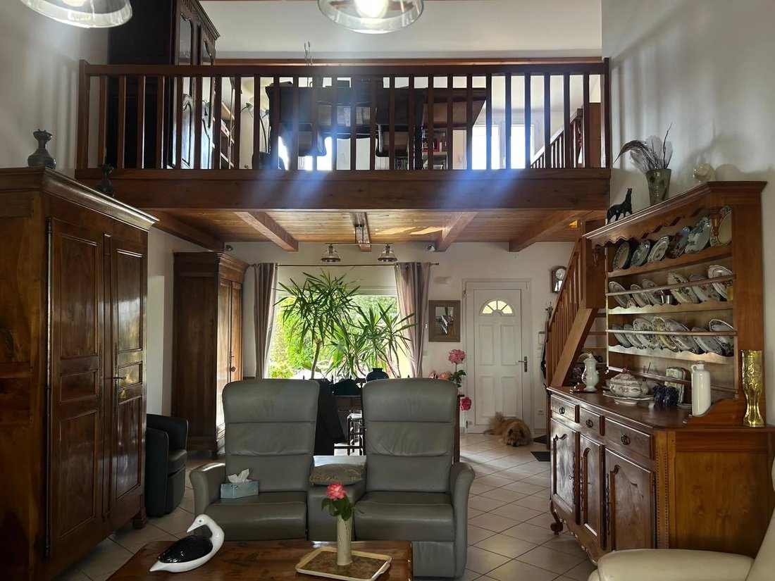 House in Saint-Ouen-d'Aunis, Nouvelle-Aquitaine, France 1 - 18509793