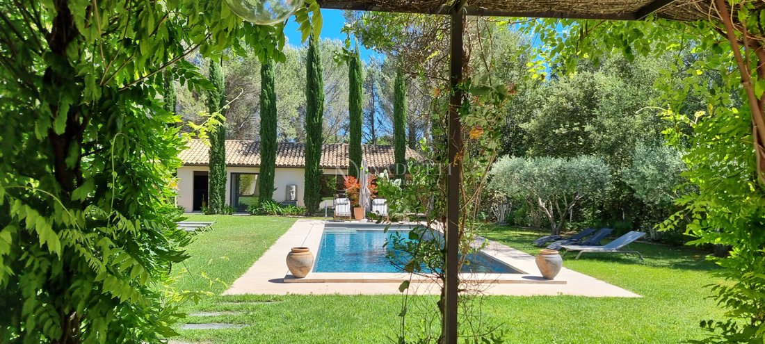 Villa in Lourmarin, Provence-Alpes-Côte d'Azur, France 2 - 18515495