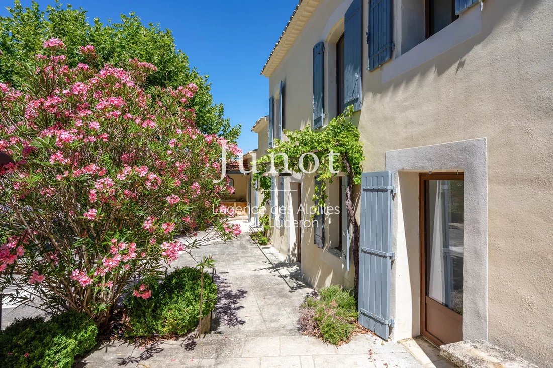 Landhaus in Oppède, Provence-Alpes-Côte d'Azur, Frankreich 4 - 18509595