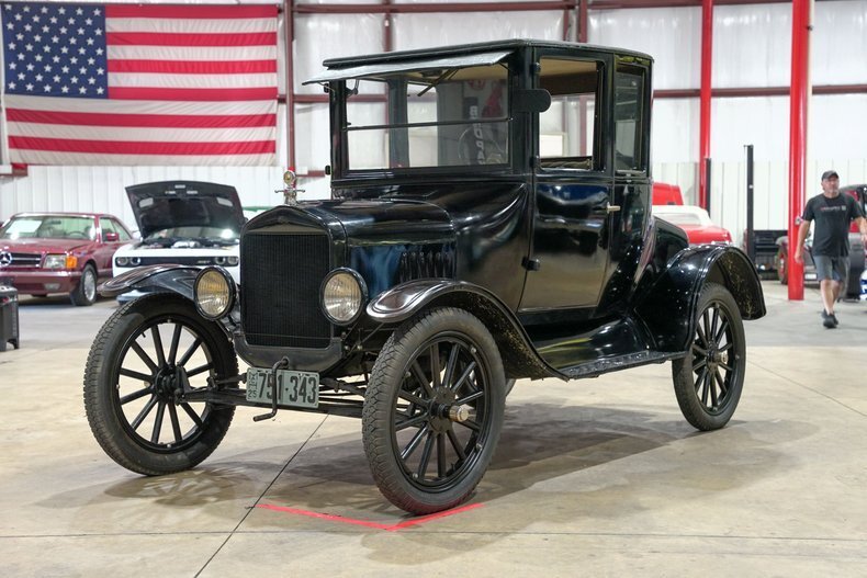 Coupe in Grand Rapids, United States 1 - 18515527