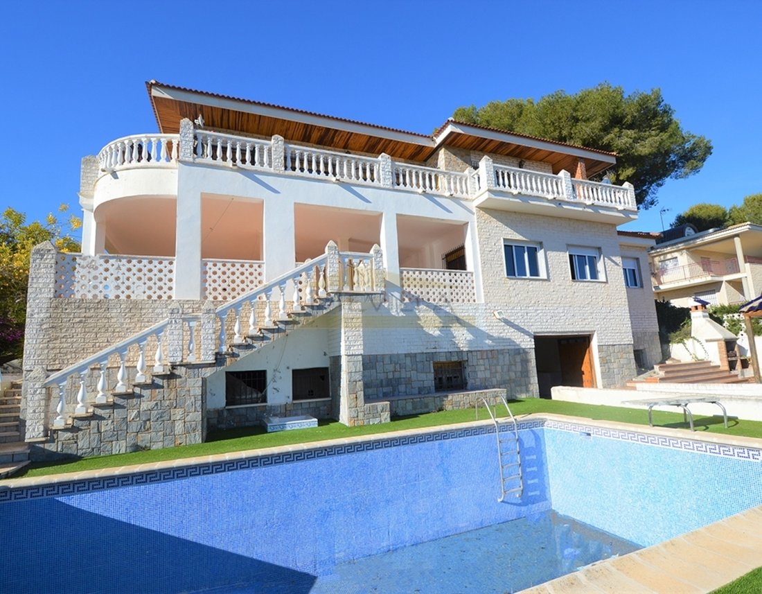 Villa in Alicante, Valencian Community, Spain 1 - 18513786