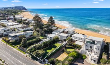 House in Wamberal, New South Wales, Australia 1