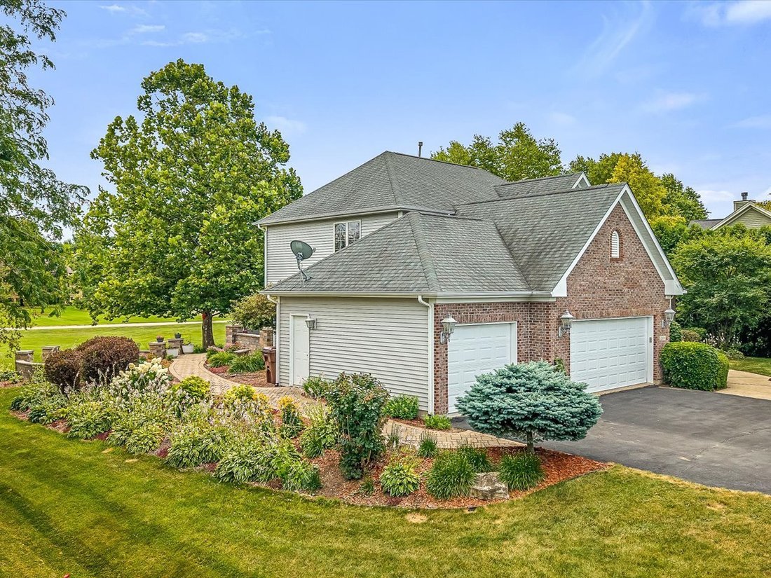 House in Poplar Grove, Illinois, United States 5 - 18512120