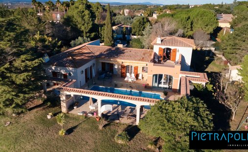 Villa in Balaruc-le-Vieux, Occitania, France 1