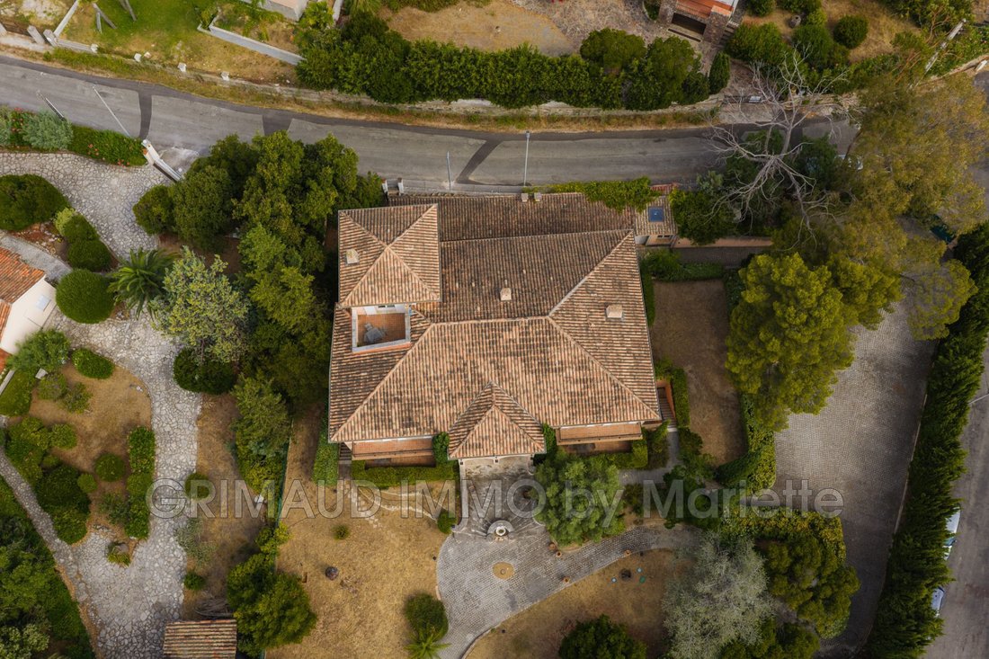 Villa in Les Issambres, Roquebrune-sur-Argens, France 4 - 18515672