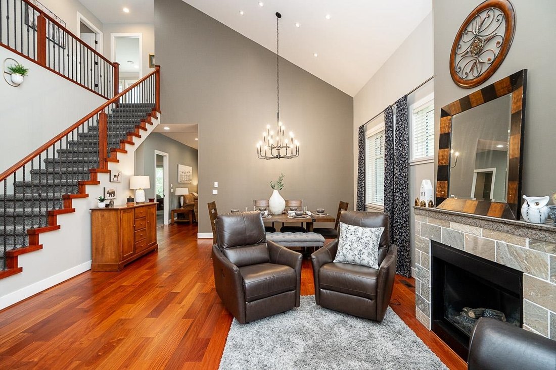 House in Surrey, British Columbia, Canada 3 - 18514564