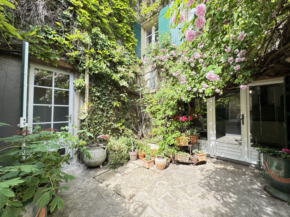 House in Forêt, Saint-Germain-en-Laye, France 2 - 18509131