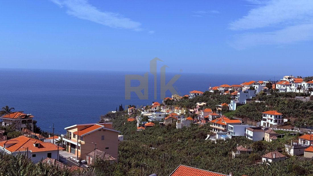 Villa in Ponta do Sol, Autonome Region Madeira, Portugal 2 - 18383479