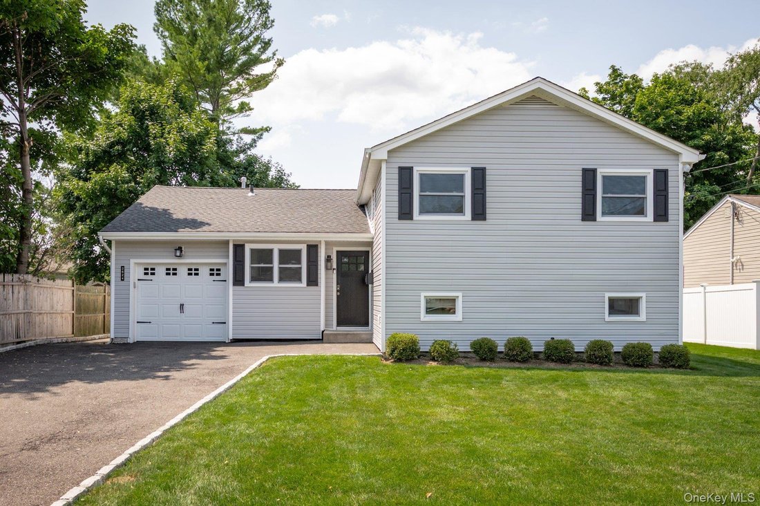 House in Bellmore, New York, United States 2 - 18513333
