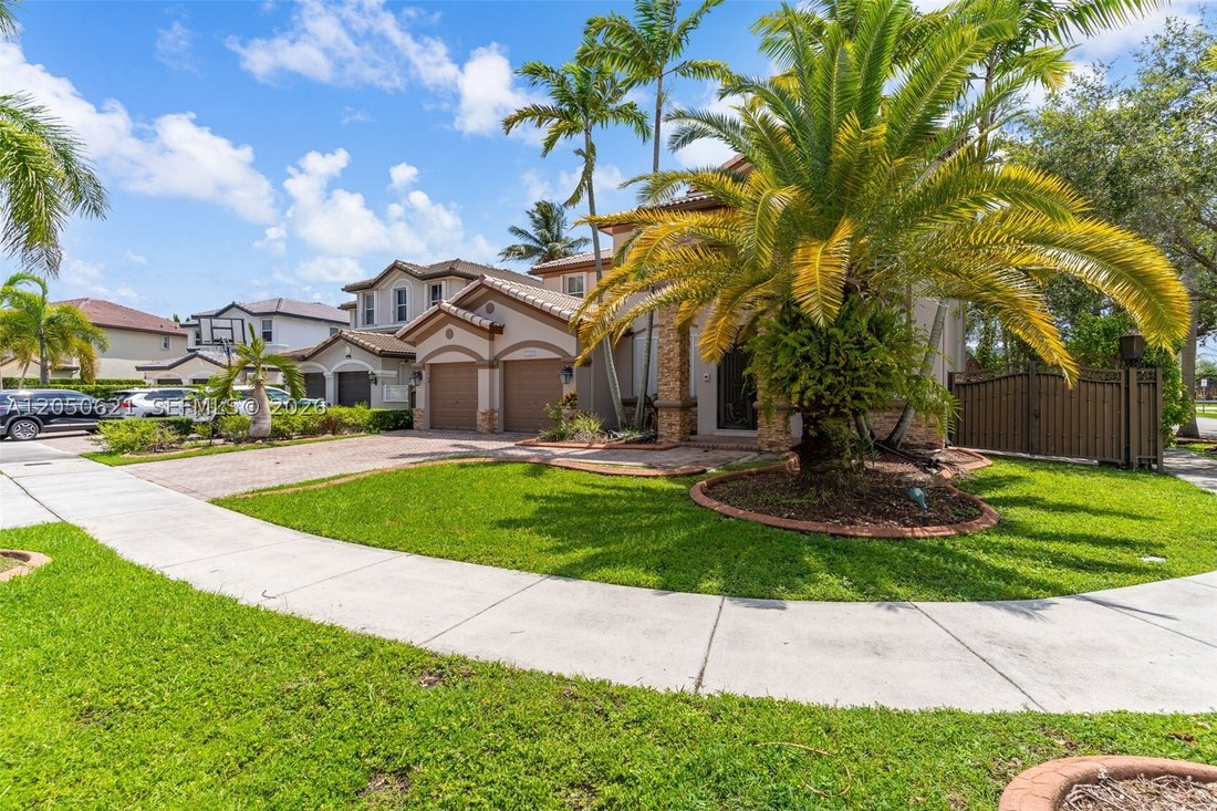 House in Miami, Florida, United States 3 - 18407577