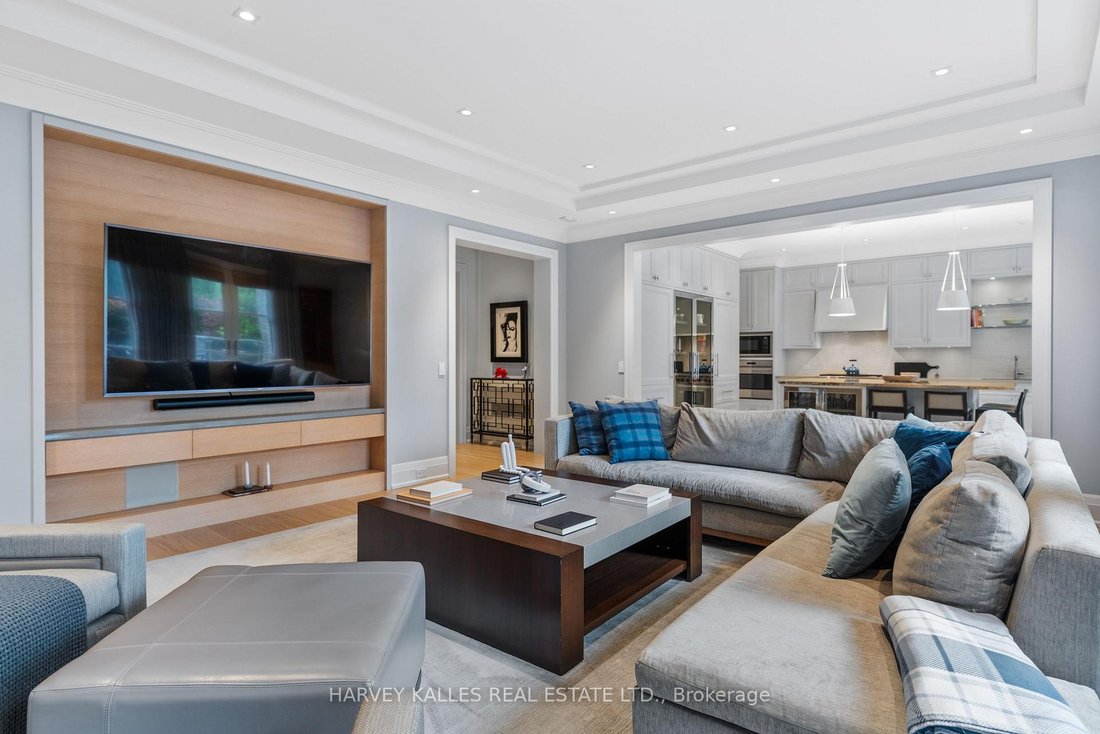 House in Toronto, Ontario, Canada 5 - 18514496