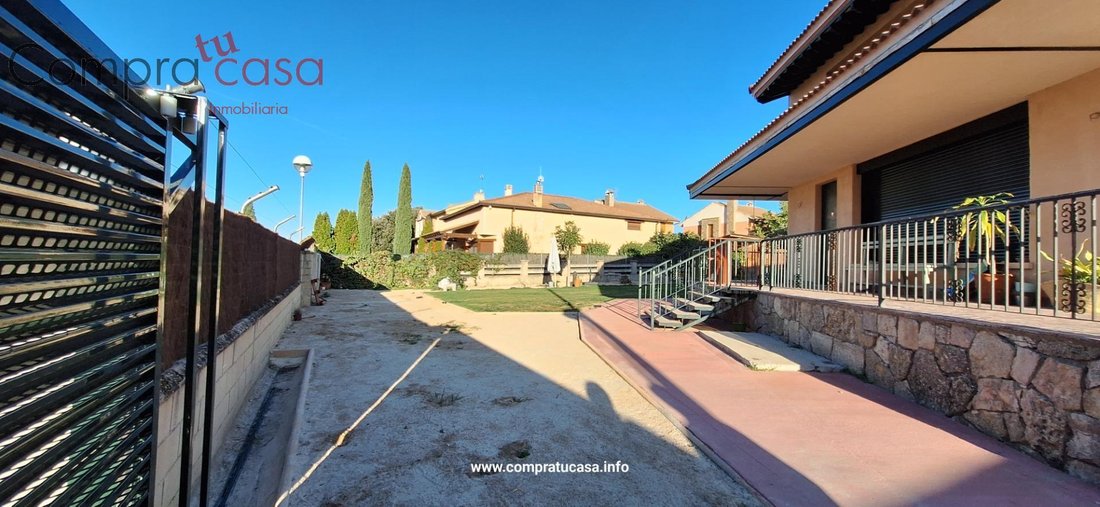 Villa in La Lastrilla, Castile and Leon, Spain 2 - 18511798