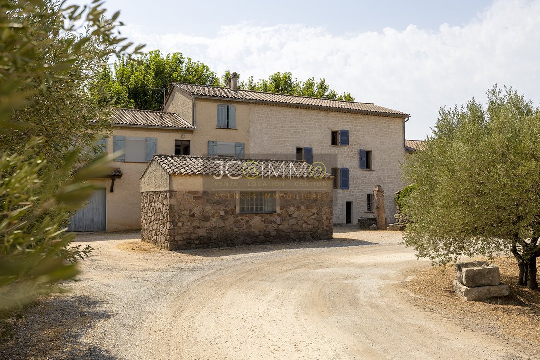 Villa in Le Village, Cuers, France 3 - 18513575