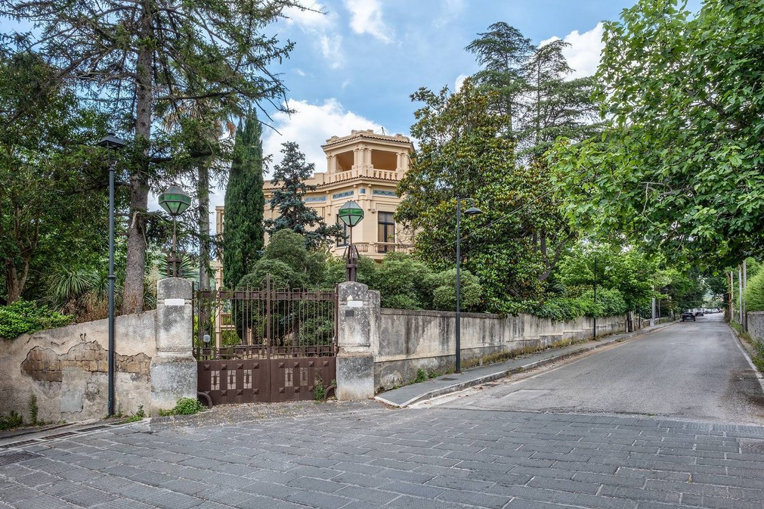 House in Sala-Puccianiello-Casolla, Caserta, Campania 1 - 18516581