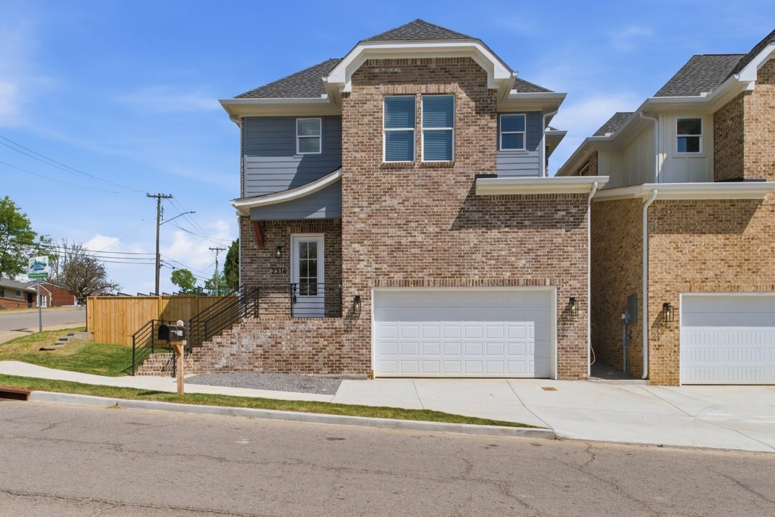 Co Op in Nashville, Tennessee, United States 1 - 18517322