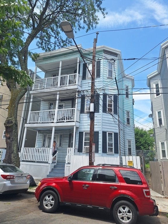 House in Chelsea, Massachusetts, United States 4 - 18515571