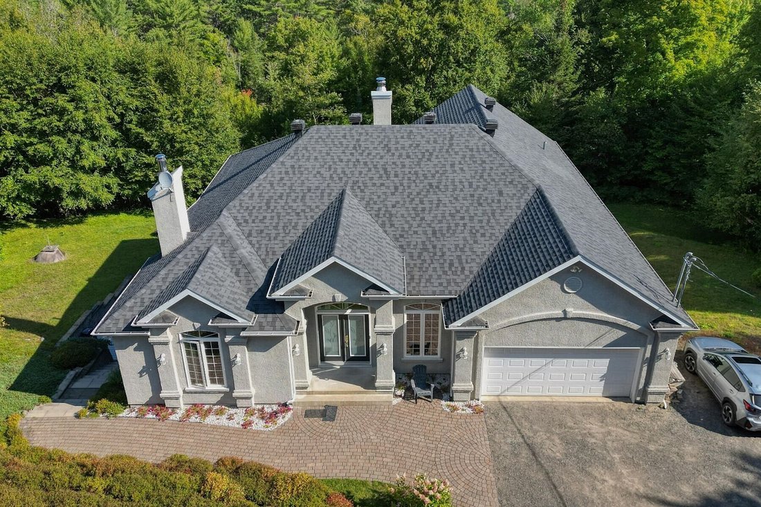 Casa en Sainte-Adèle, Quebec, Canadá 1 - 18513354